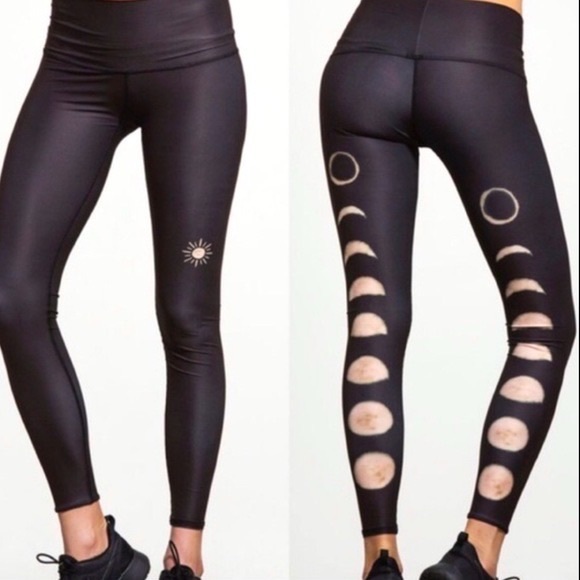 teeki Pants - Teeki Leggings New Moon Hot Pant Black Eclipse Graphic